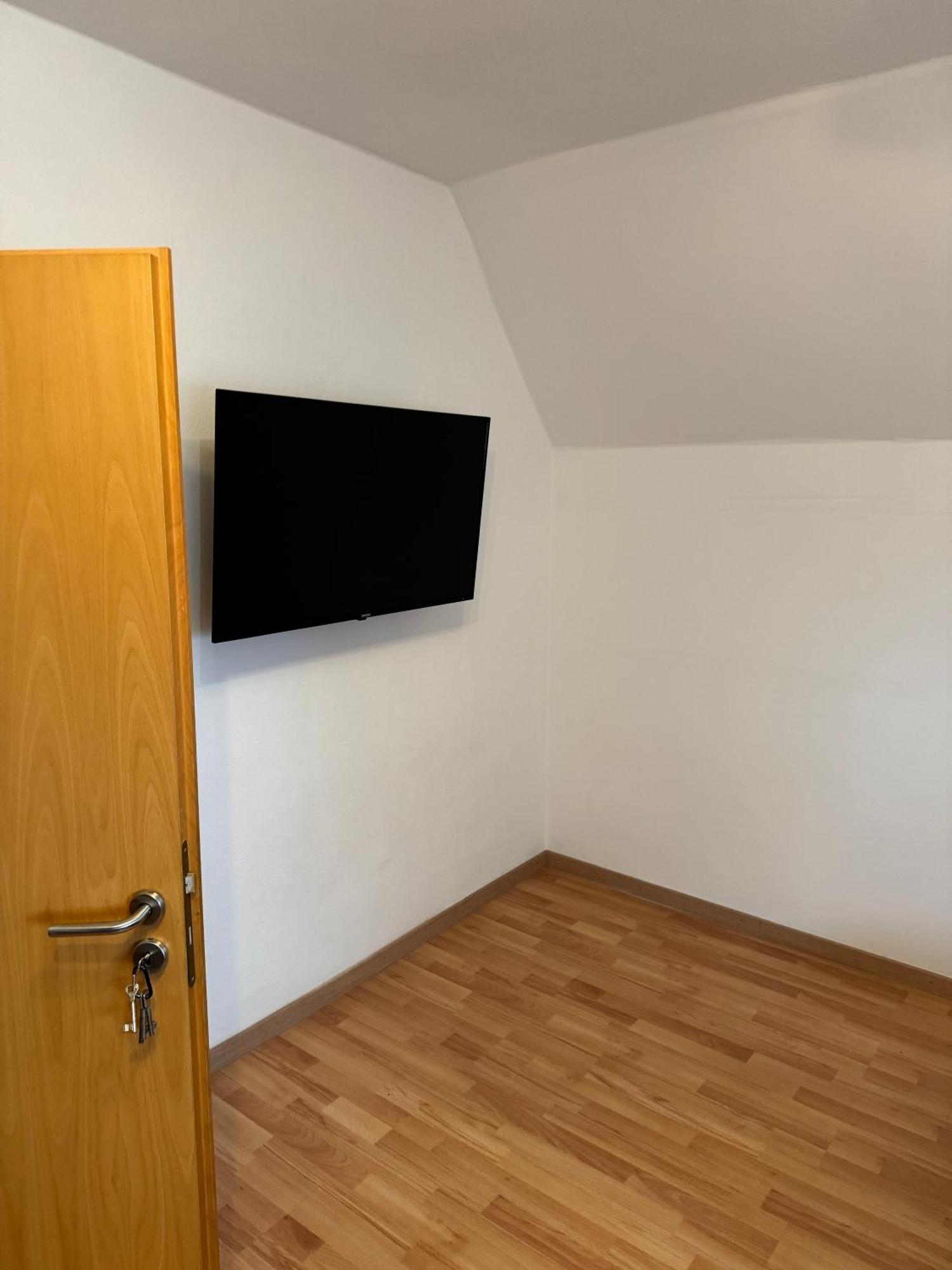 Schoene Wohnung Mit Tv, Wlan Und Kueche - Anna Werne ภายนอก รูปภาพ